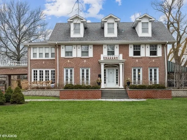 181 Wentworth Ave, Glencoe, IL 60022