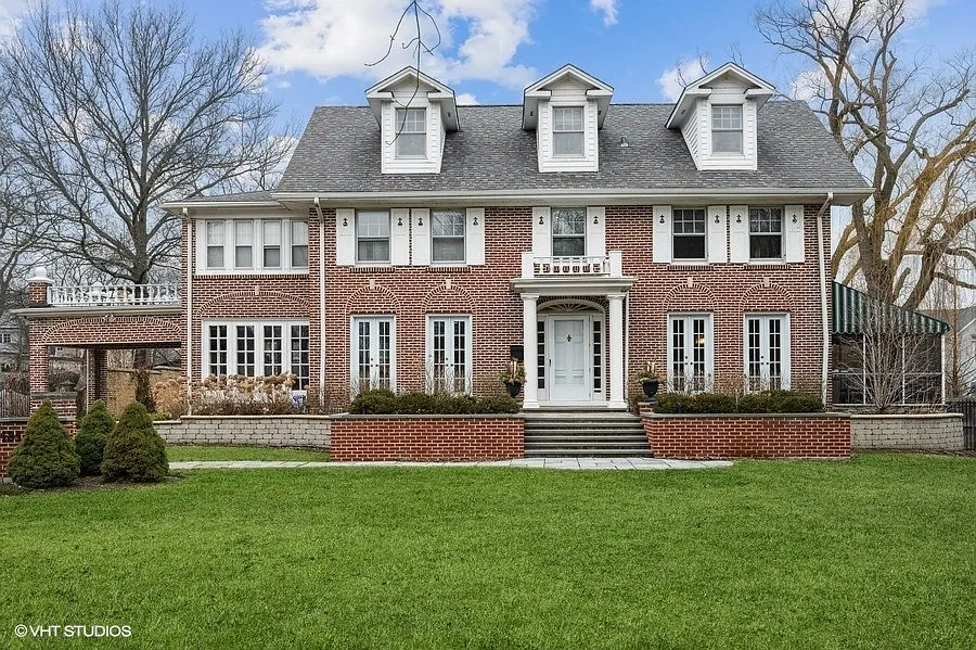 181 Wentworth Ave photo 1