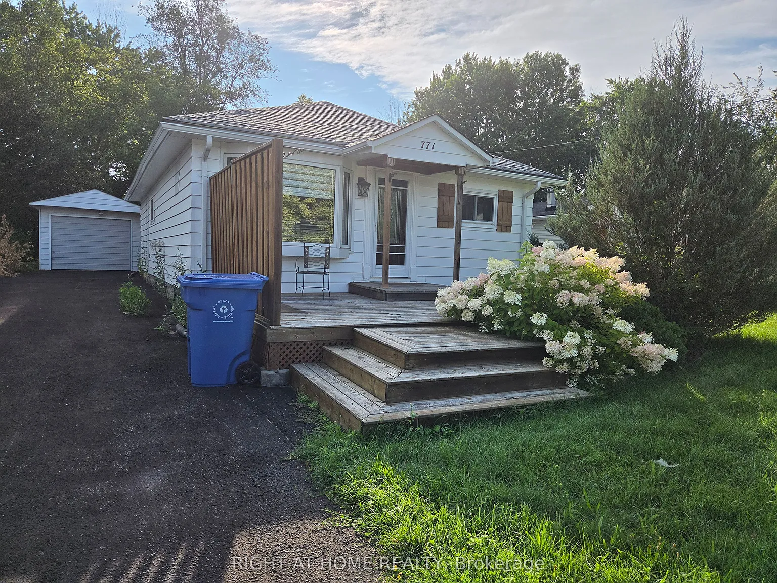 2 bed, $2,200 — Photo 2