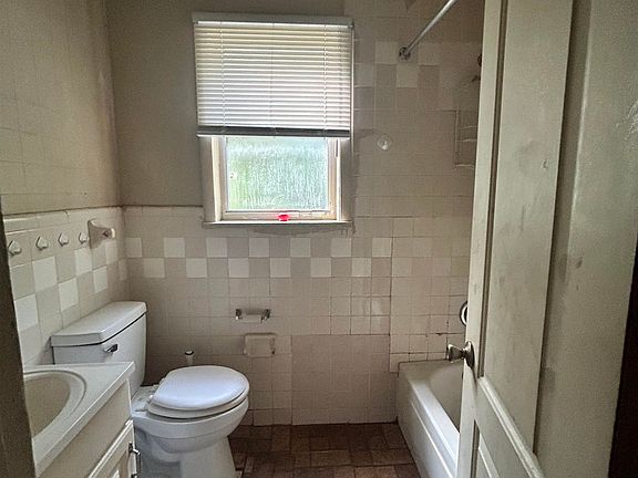 4th image of 1368 Bridier St