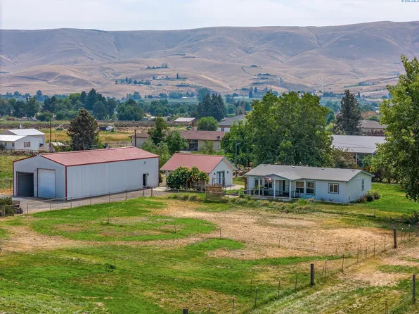7501 S Wilgus Rd, Prosser, WA 99350