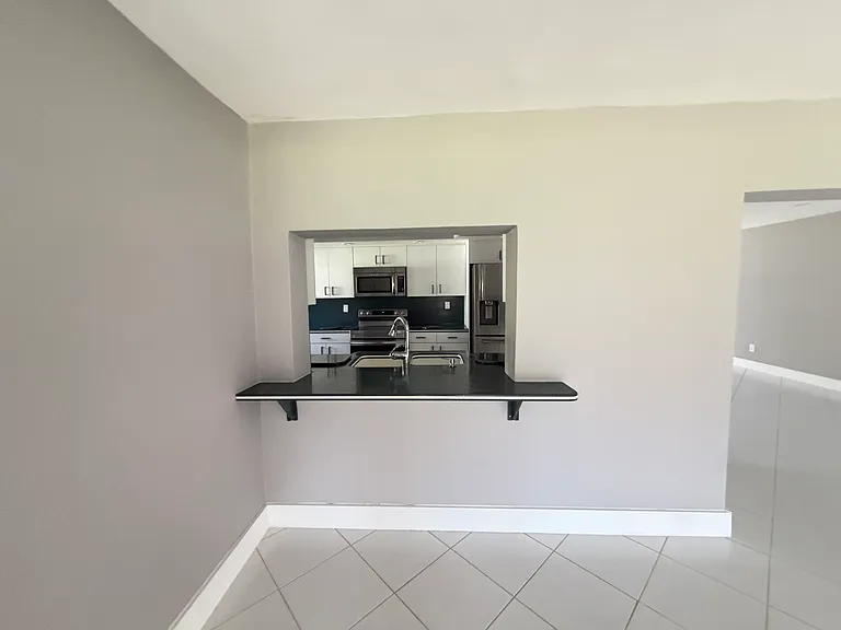 9250 SW 68th St — Photo 27