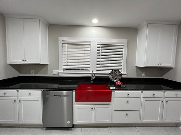 in love with this kitchen!