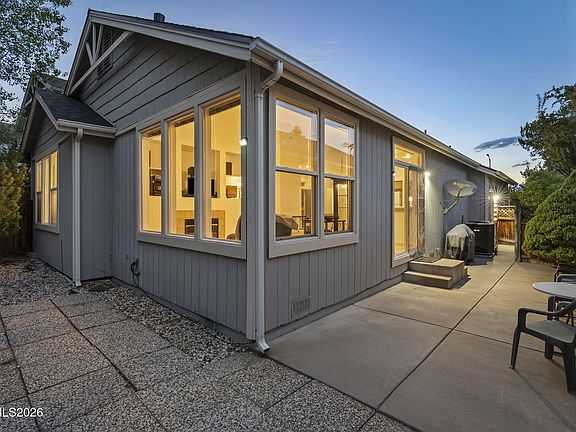 3rd image of 4722 Bradford Ln