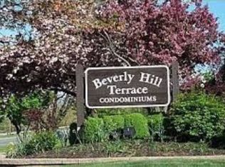 124-F Beverly Hill Ter, Woodbridge, NJ 07095