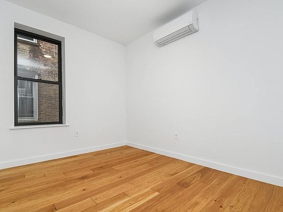 5th image of 370 Montgomery St #5F