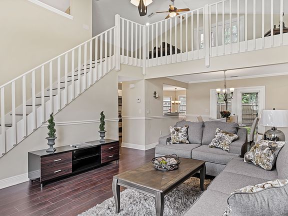 4th image of 7324 Otter Creek Dr