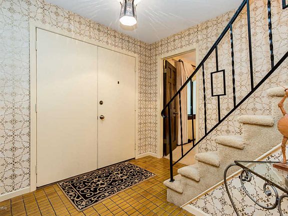 5th image of 6486 Woodbrook Dr SE