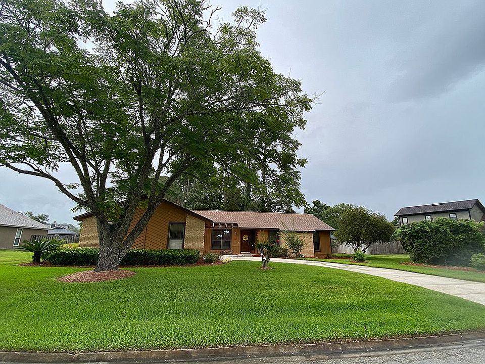 1st image of 13173 Silver Oak Dr
