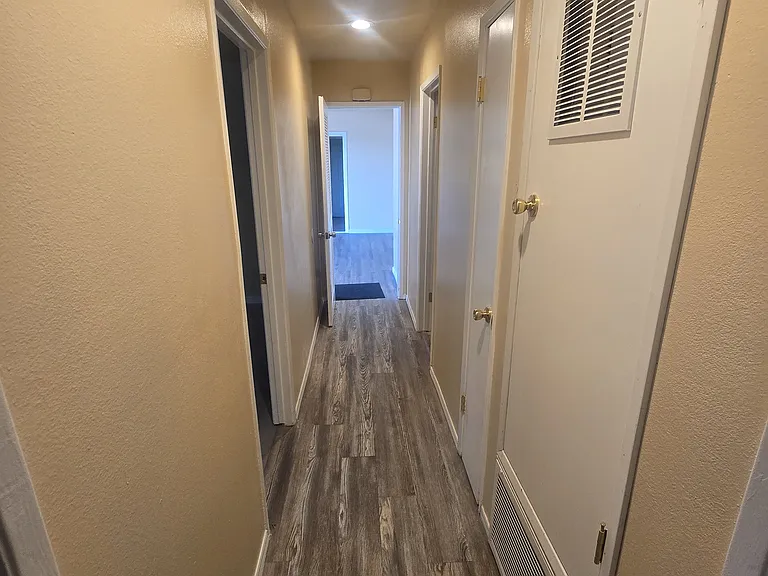 5539 Santa Margarita St — Photo 27