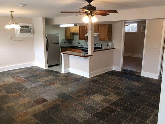 living/dining/kitchen
