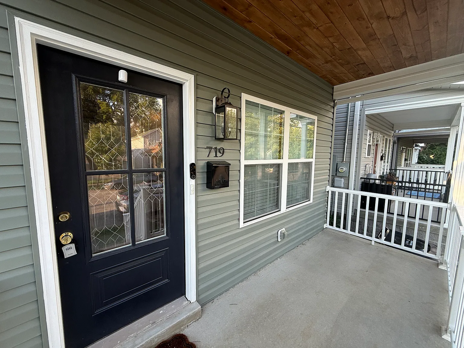 3 bed, 1408 sqft, $2,900 — Photo 3