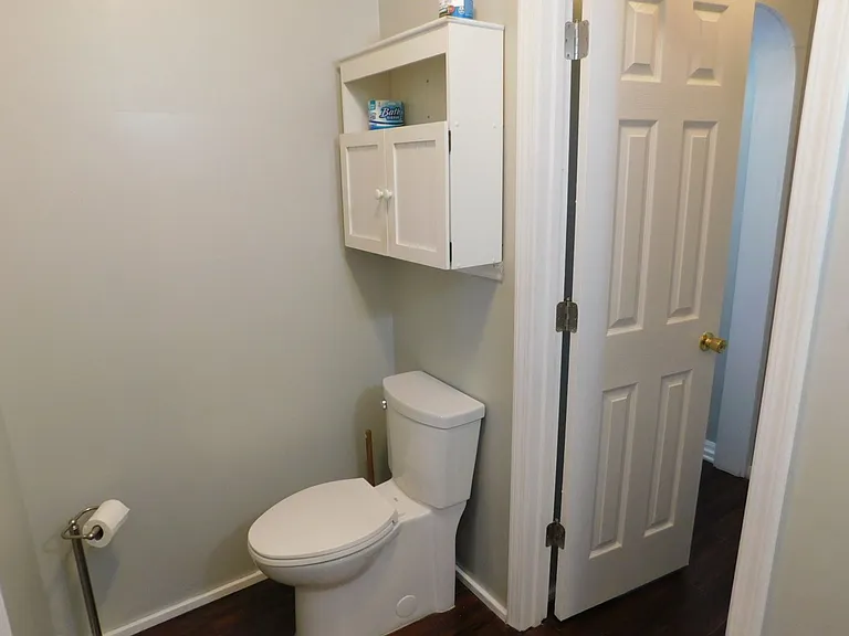 605 Hayden Ct — Photo 15