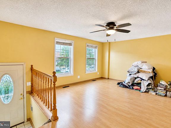 3rd image of 4241 Chalfont Pl