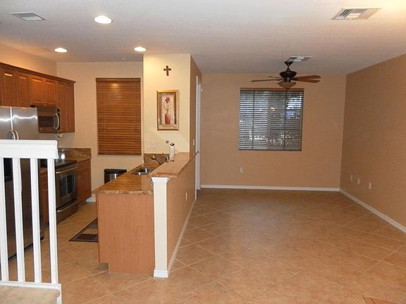 2nd image of 6001 SW 19th St