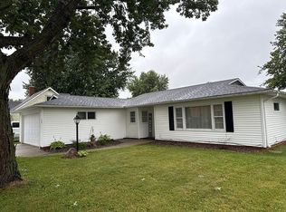 808 S Broadway St, Spring Valley, MN 55975