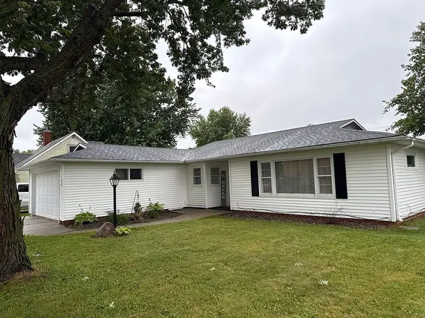 808 S Broadway St, Spring Valley, MN 55975