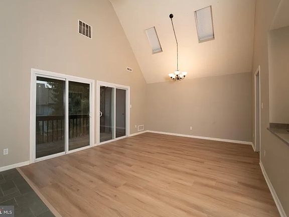 2nd image of 40 Foxtail Ct
