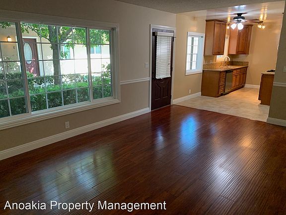 3rd image of 110 N Lima St #9096034