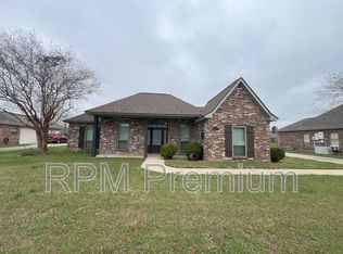 6227 Windwood Dr, Zachary, LA 70791
