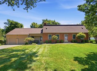 2221 Fiesta Dr, Troy, OH 45373