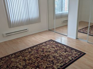 1341 E Ports O Call Dr APT 1S, Palatine, IL 60074