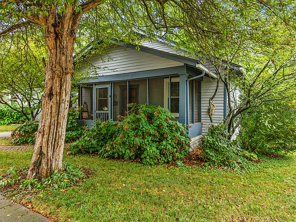 3rd image of 269 Lincoln Ave