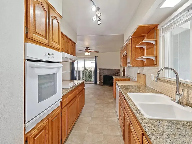 9036 New Dawn Dr — Photo 20