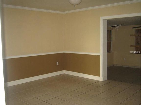 2nd image of 1639 Dolphin Dr