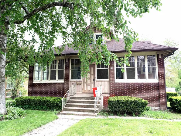 555 Park Ave, Columbus, WI 53925