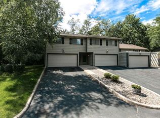 9564 Trail East Rd, Bloomington, MN 55420