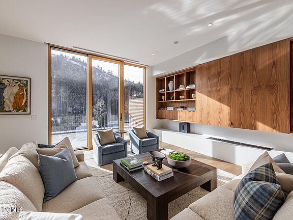 5th image of 3267 W Deer Hollow Rd #3403