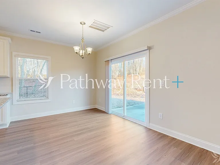 153 Susannah St — Photo 9
