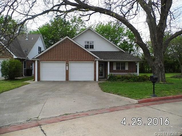 1st image of 3216 Cypress Point Cir