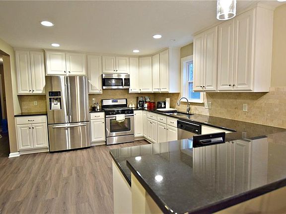 4th image of 7521 Dorwick Dr