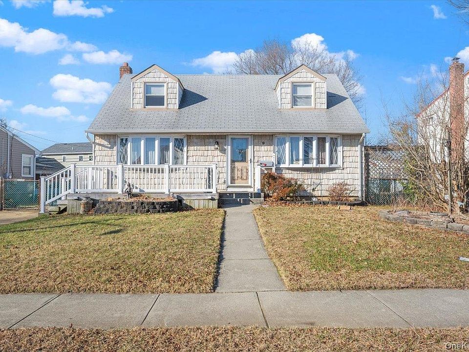 1st image of 9 Stanford Lane