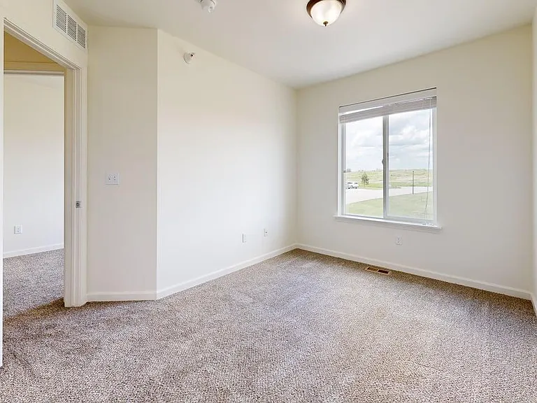Stanley Point Townhomes — Photo 10