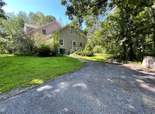 10 Thorne Rd, Kingston, NH 03848