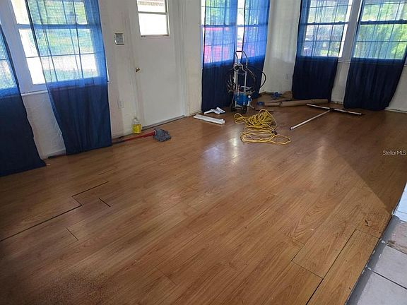 5th image of 10 McCarthy Ave