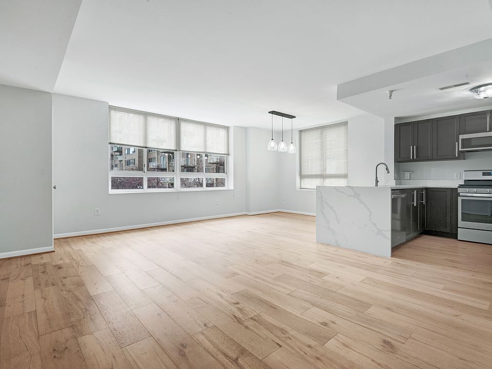350 G ST SW N201-1_03222023