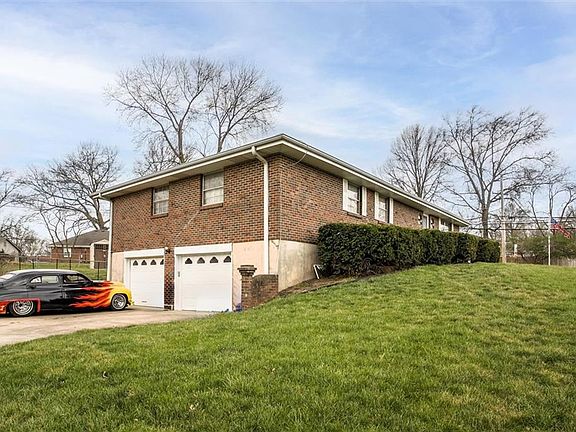 3rd image of 8300 Northern St