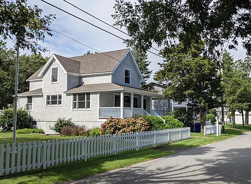 49 N Shore Rd Photo 1