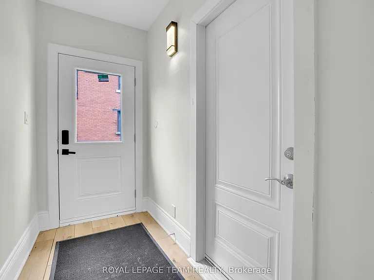 531 McLeod St #A — Photo 30
