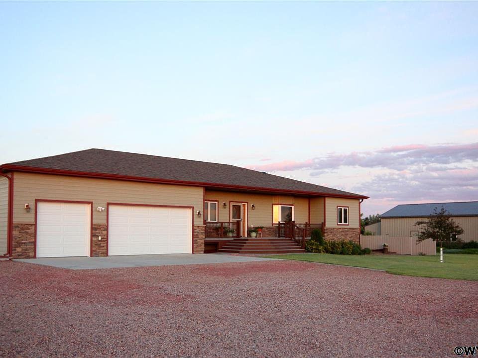 1st image of 216 Cactus Dr