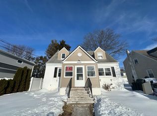 10-05 2nd St, Fair Lawn, NJ 07410