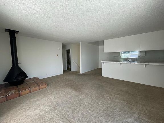 3rd image of 205 43rd St #205