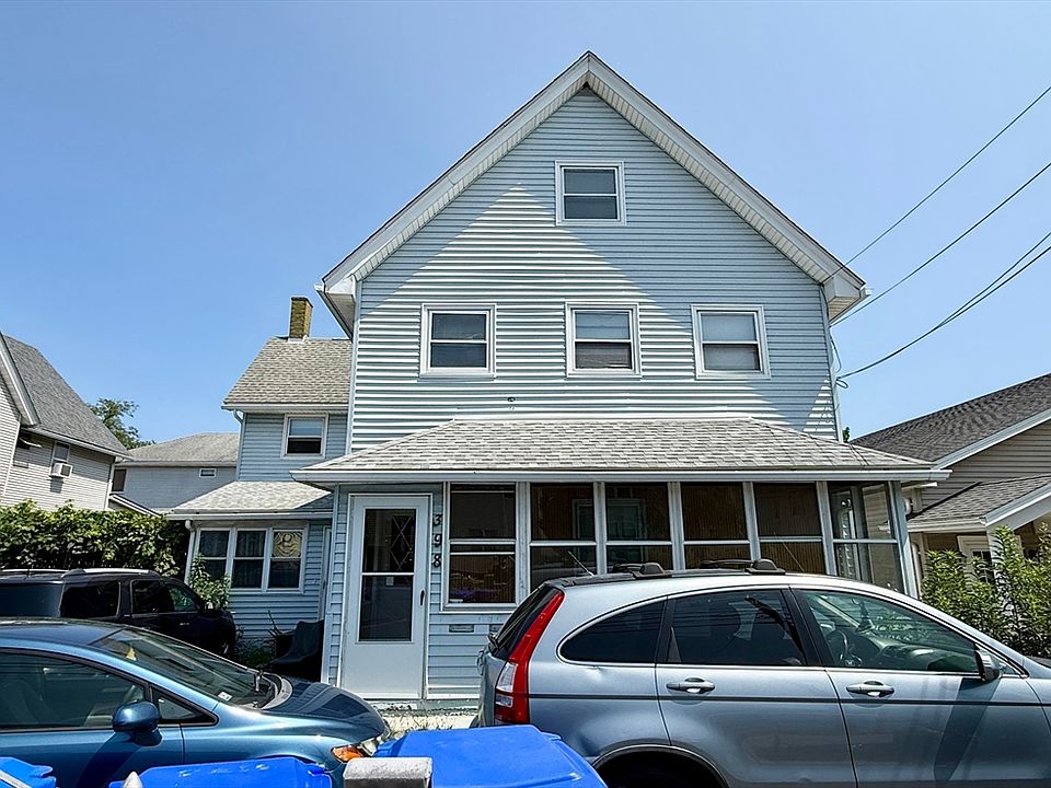 1st image of 398 Main St