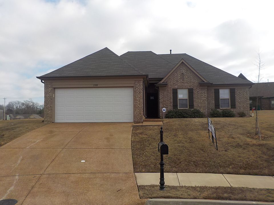1st image of 2300 Southern Woods Dr
