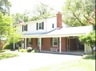 110 Saint Bernard Dr NE, Vienna, VA 22180