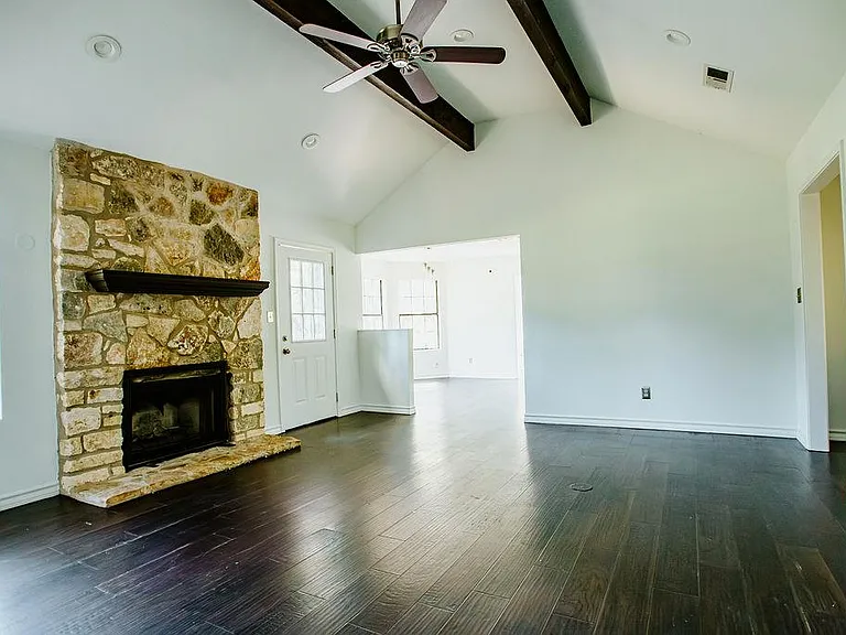 204 E Lakeshore Dr — Photo 12